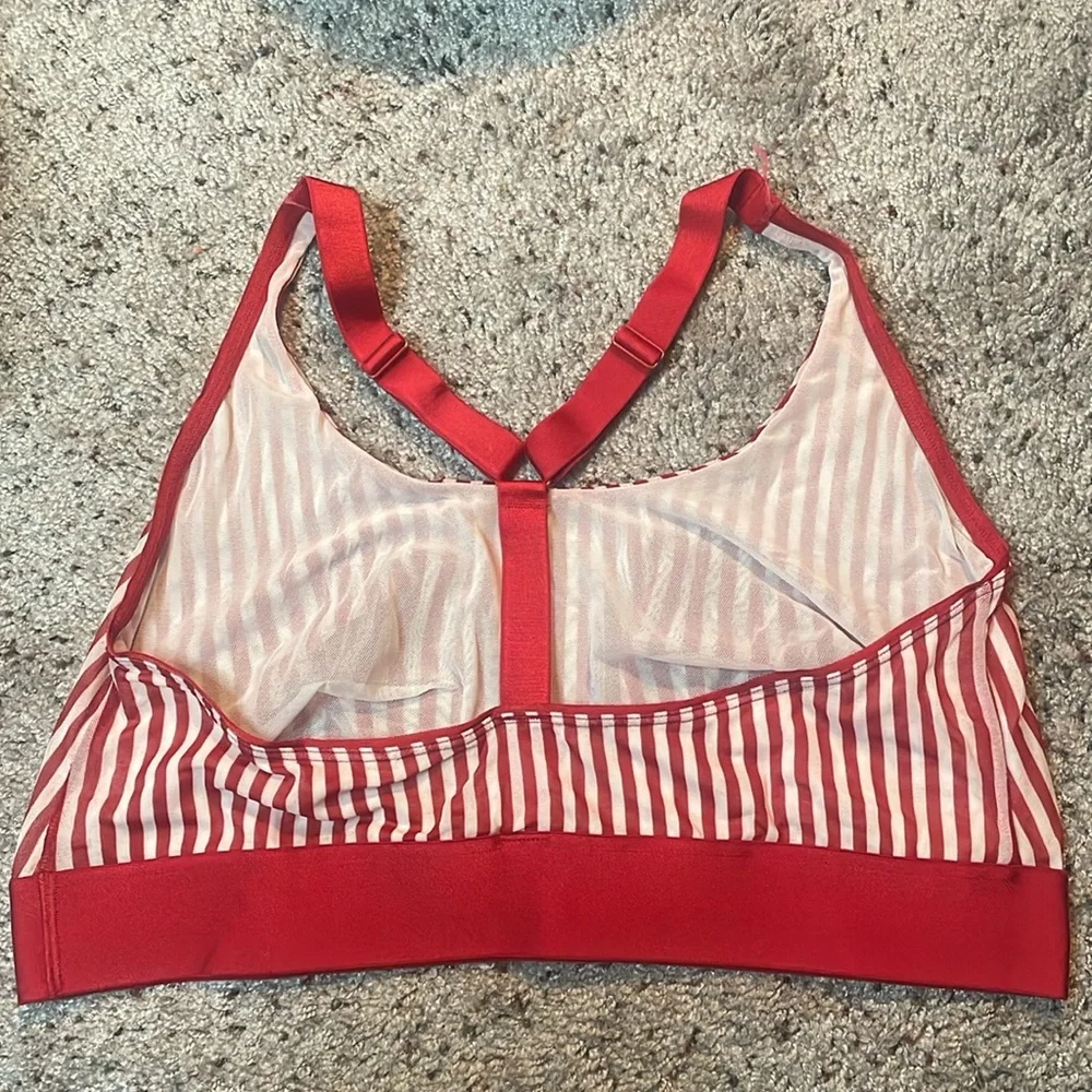 Parade Woman’s Red & White Stripe Bra Plus Size 3 - Picture 2 of 4